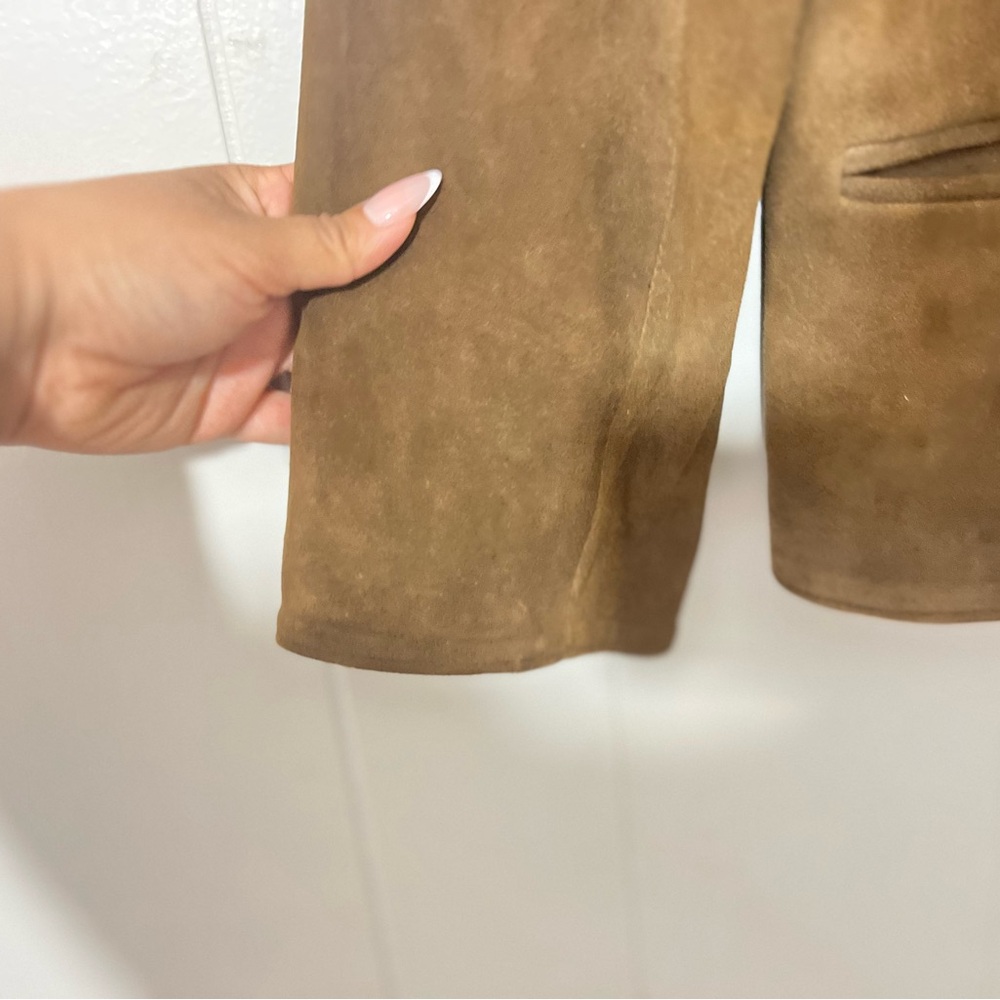 Brown suede collarless jacket - Picture 4 of 11
